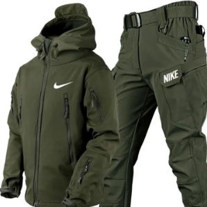 Nike - Chaqueta cortavientos y pantalones